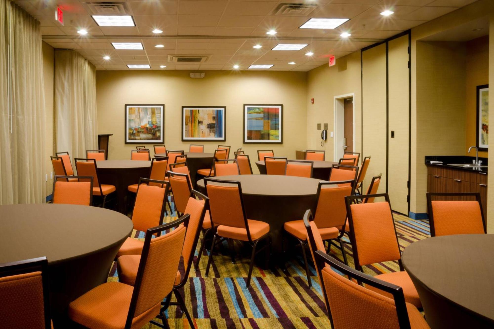 Fairfield Inn & Suites By Marriott Fayetteville North Dış mekan fotoğraf